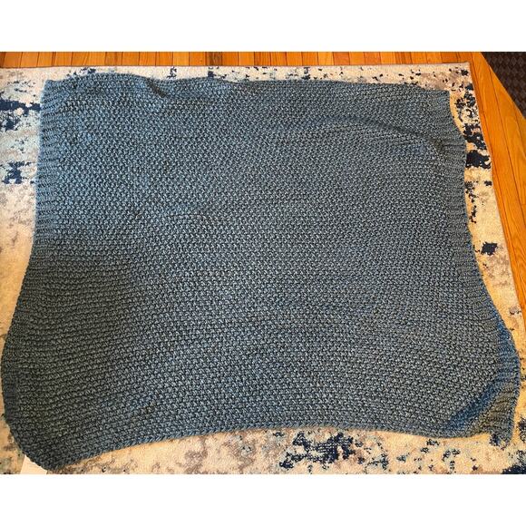 Britannica Home Fashions Blue Gray Throw Blanket Knit 54" x 52" NEW - Picture 4 of 4